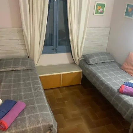 Delightful Close To The בית נופש L' Escala